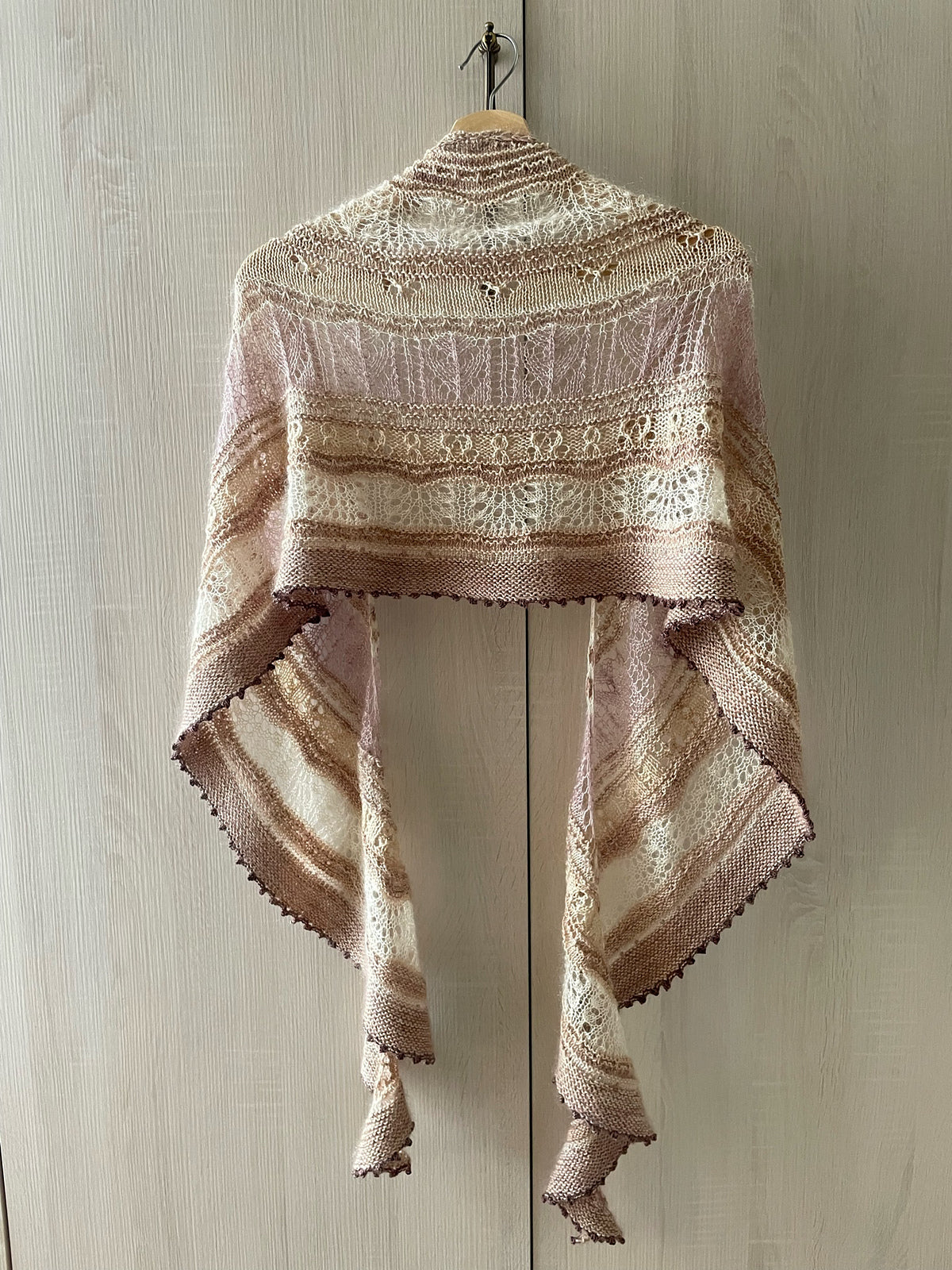 Hedgerow Shawl Kit - Spring